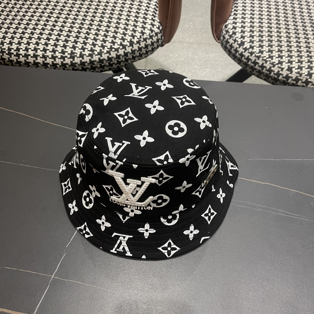  上新！路易威登 LouisVuitton 😍新款LV渔夫帽，重工打造♥️高端大气，百搭款🤗男女通用