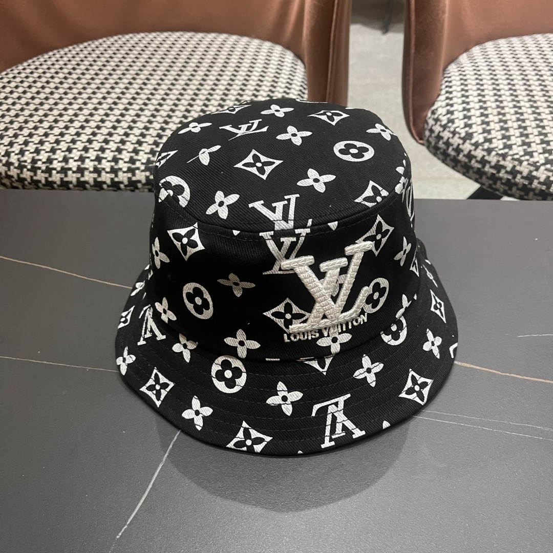  上新！路易威登 LouisVuitton 😍新款LV渔夫帽，重工打造♥️高端大气，百搭款🤗男女通用
