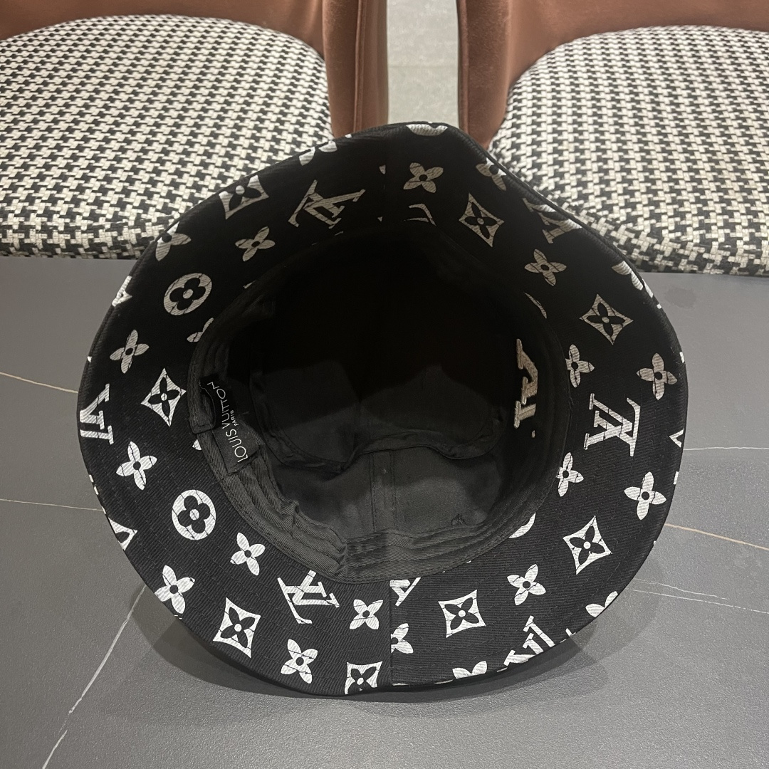  上新！路易威登 LouisVuitton 😍新款LV渔夫帽，重工打造♥️高端大气，百搭款🤗男女通用