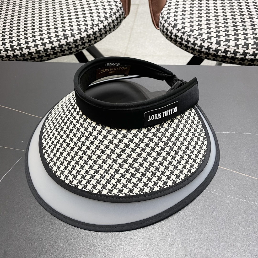  迪奥Dior2025新款空顶帽，夏天必备单品，因为真的太好搭，夏天搭配清凉夏日风情真的超级文艺范～随便