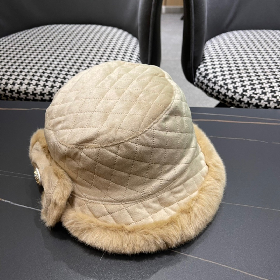  PRADA普拉达 2025新款毛绒针织帽子女冬加厚保暖护耳显脸小秋冬毛线帽网红同款