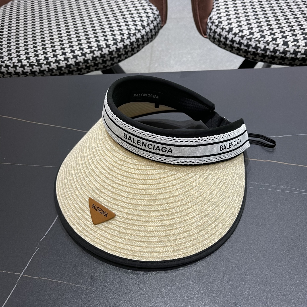  BALENCIAGA巴黎世家2025新款防晒帽子女款防紫外线萎形格空顶
太阳冰丝夏天骑车遮阳帽