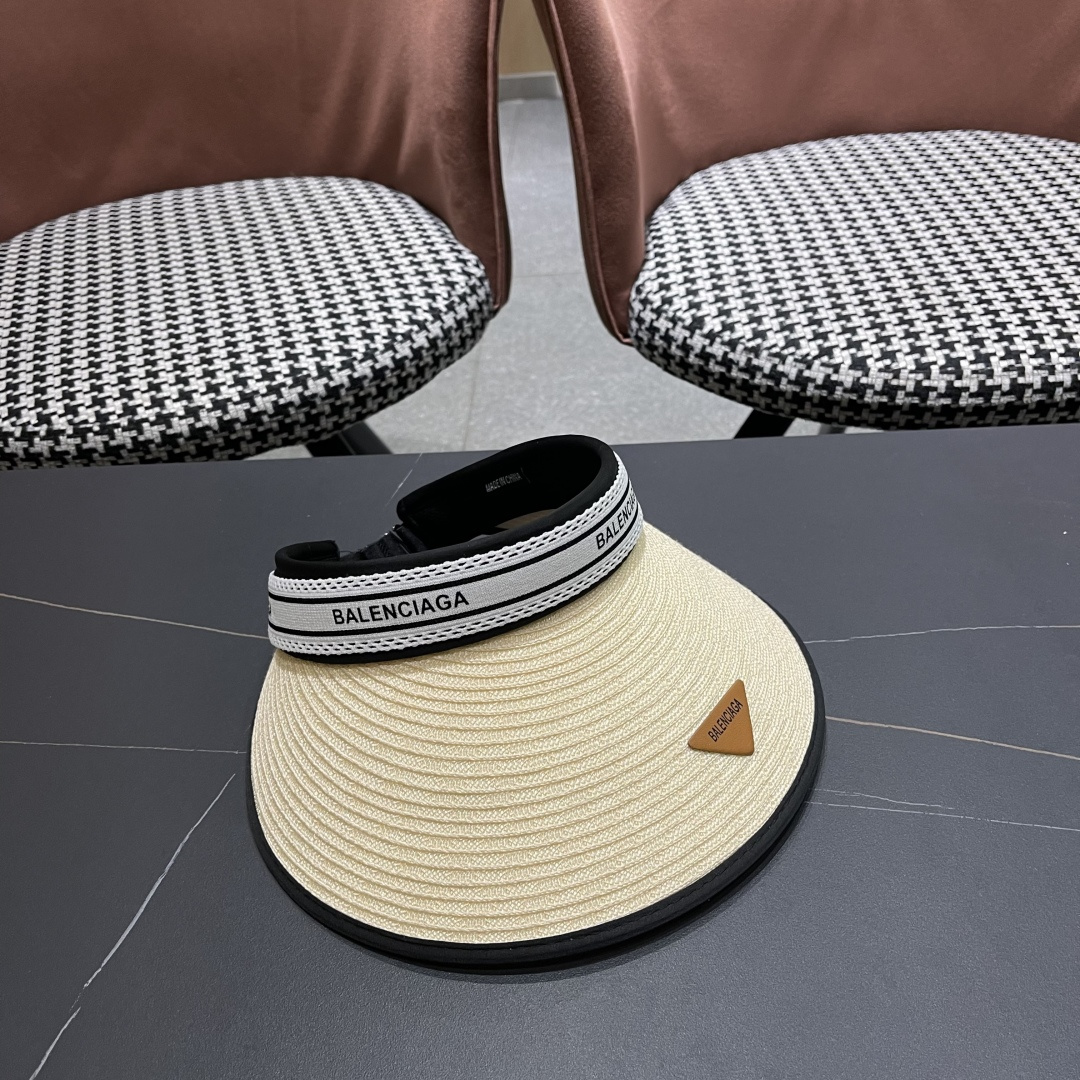  BALENCIAGA巴黎世家2025新款防晒帽子女款防紫外线萎形格空顶
太阳冰丝夏天骑车遮阳帽