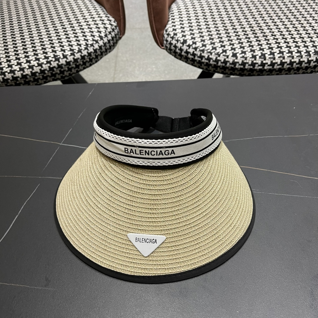  BALENCIAGA巴黎世家2025新款防晒帽子女款防紫外线萎形格空顶
太阳冰丝夏天骑车遮阳帽