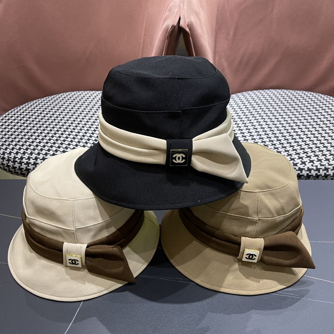 【CHANEL帽子女春秋新款出游日系百搭优雅渔夫帽高级感
显脸小时尚拼色盆帽
