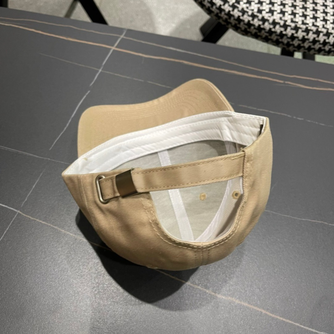 上新ꫛꫀꪝ ❥——❤
路易威登 Louis Vuitton 新品棒球帽时尚潮流，高端做工！细节看实拍哦