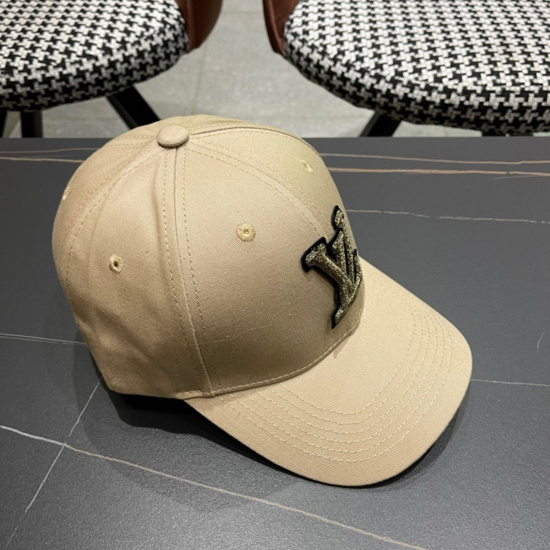 上新ꫛꫀꪝ ❥——❤
路易威登 Louis Vuitton 新品棒球帽时尚潮流，高端做工！细节看实拍哦