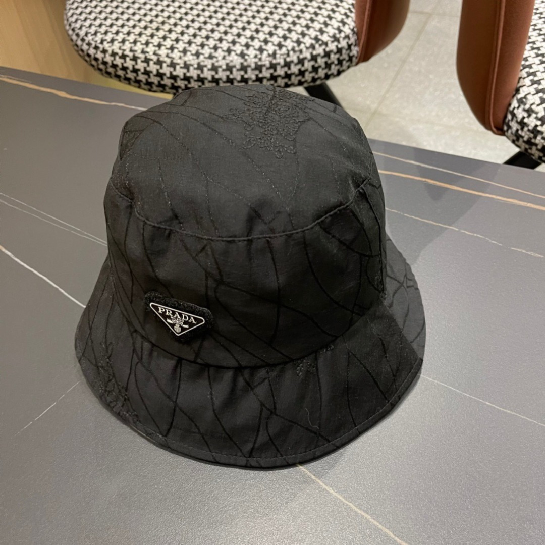 【PRADA普拉达】2024最新遮阳渔夫帽，日常款超好搭配
