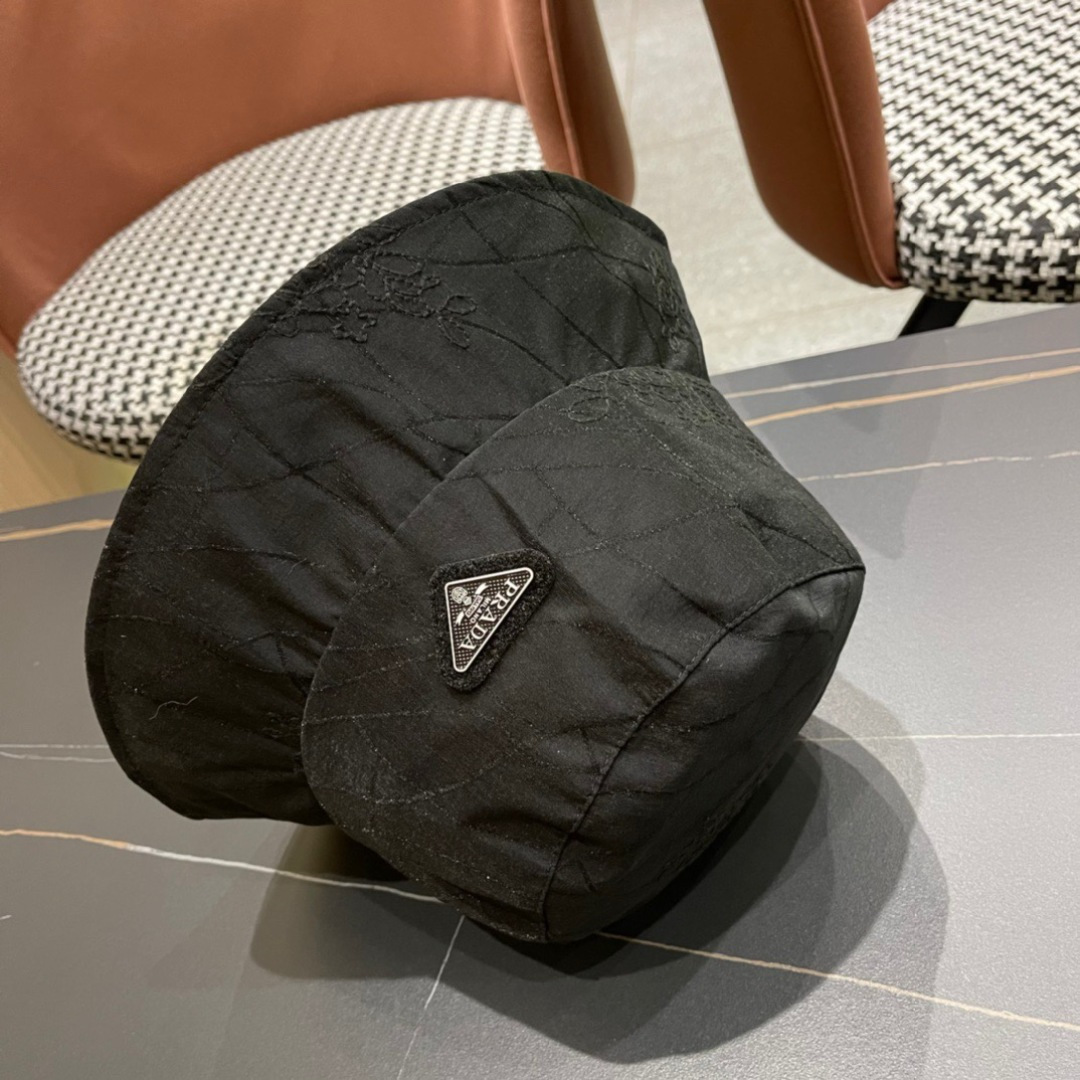 【PRADA普拉达】2024最新遮阳渔夫帽，日常款超好搭配