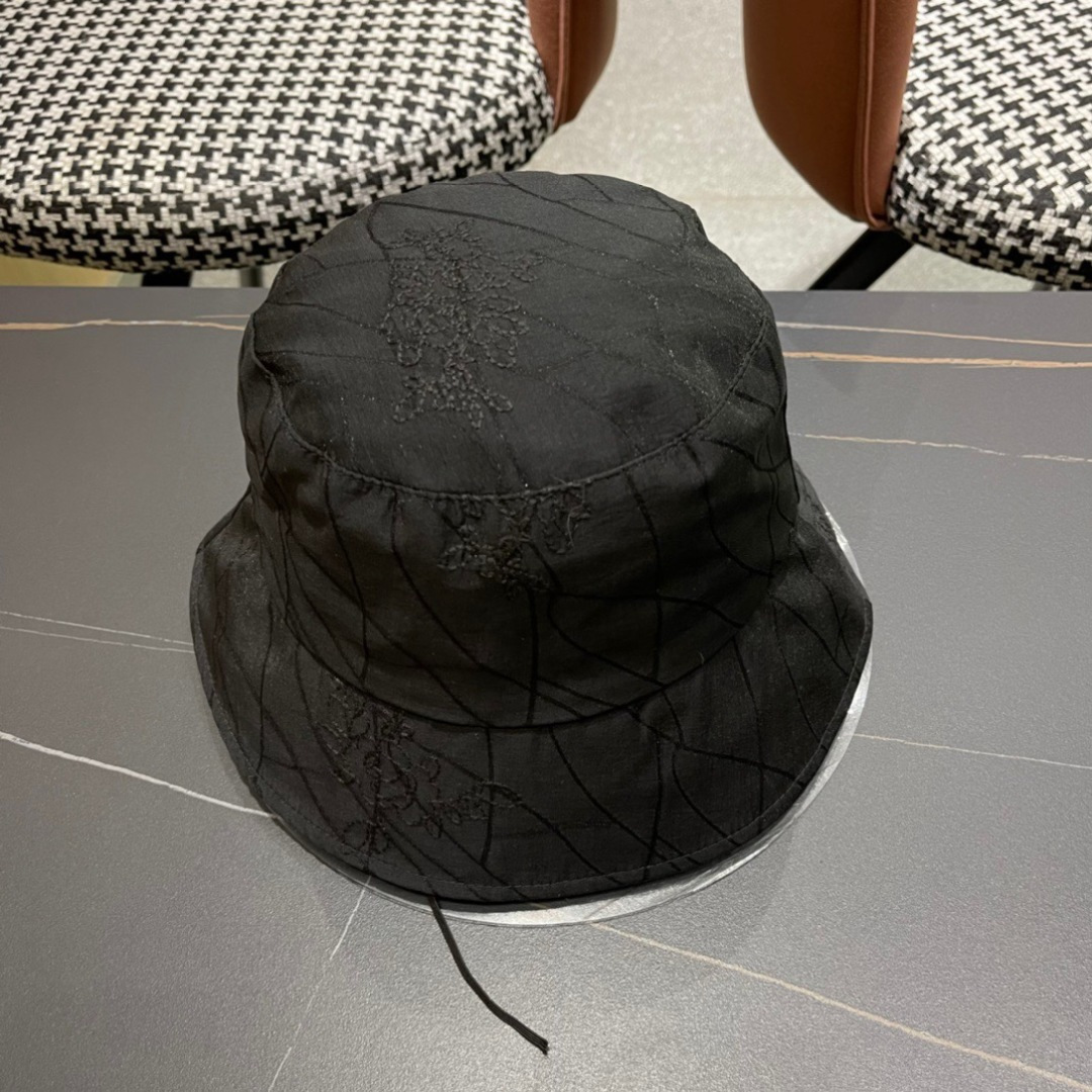 【PRADA普拉达】2024最新遮阳渔夫帽，日常款超好搭配