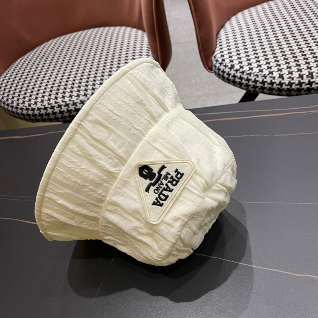 【PRADA普拉达】2025最新遮阳渔夫帽，日常款超好搭配