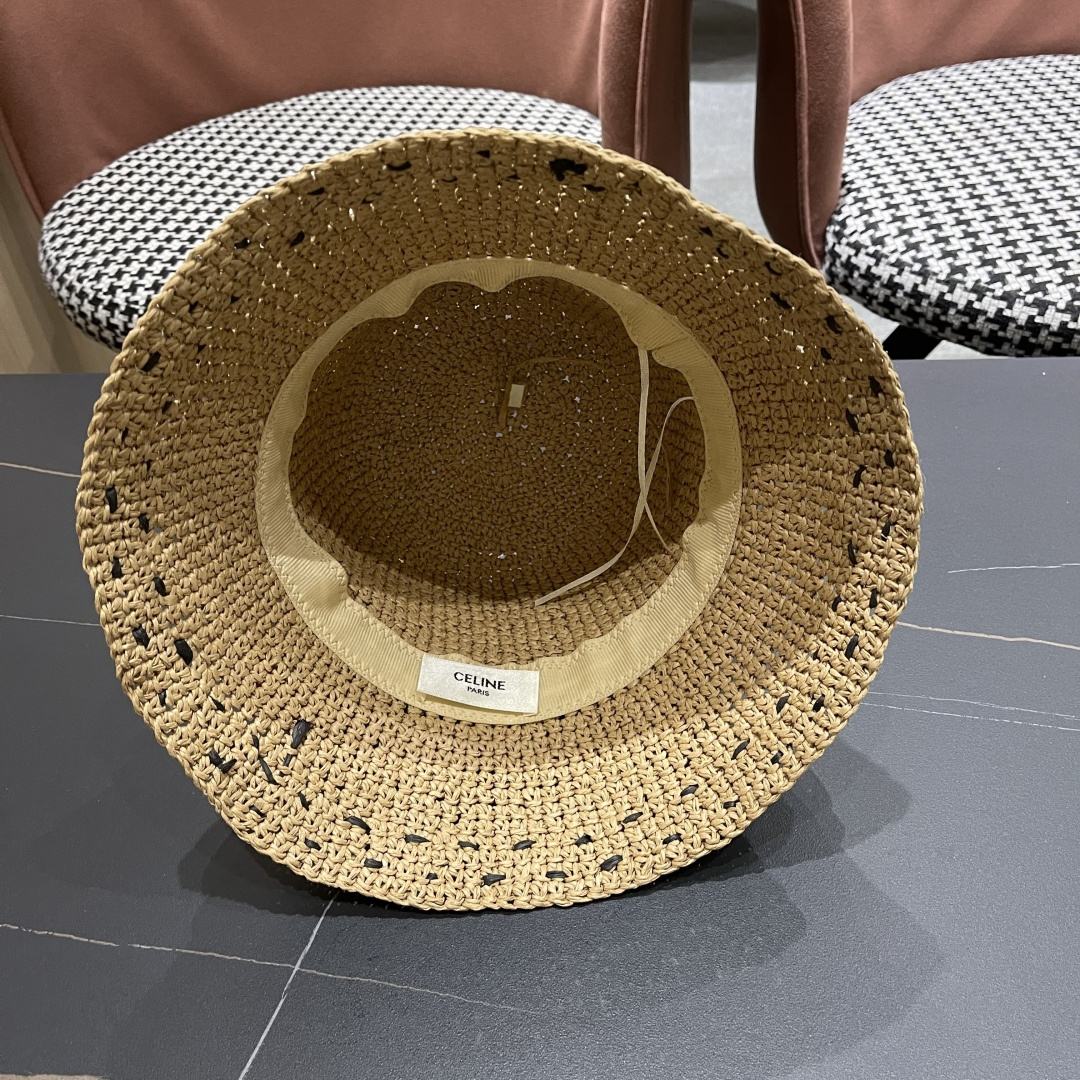  CELINE高版本凯旋门水钻字母2025新款拉菲草渔夫帽
盆帽防晒帽显脸小