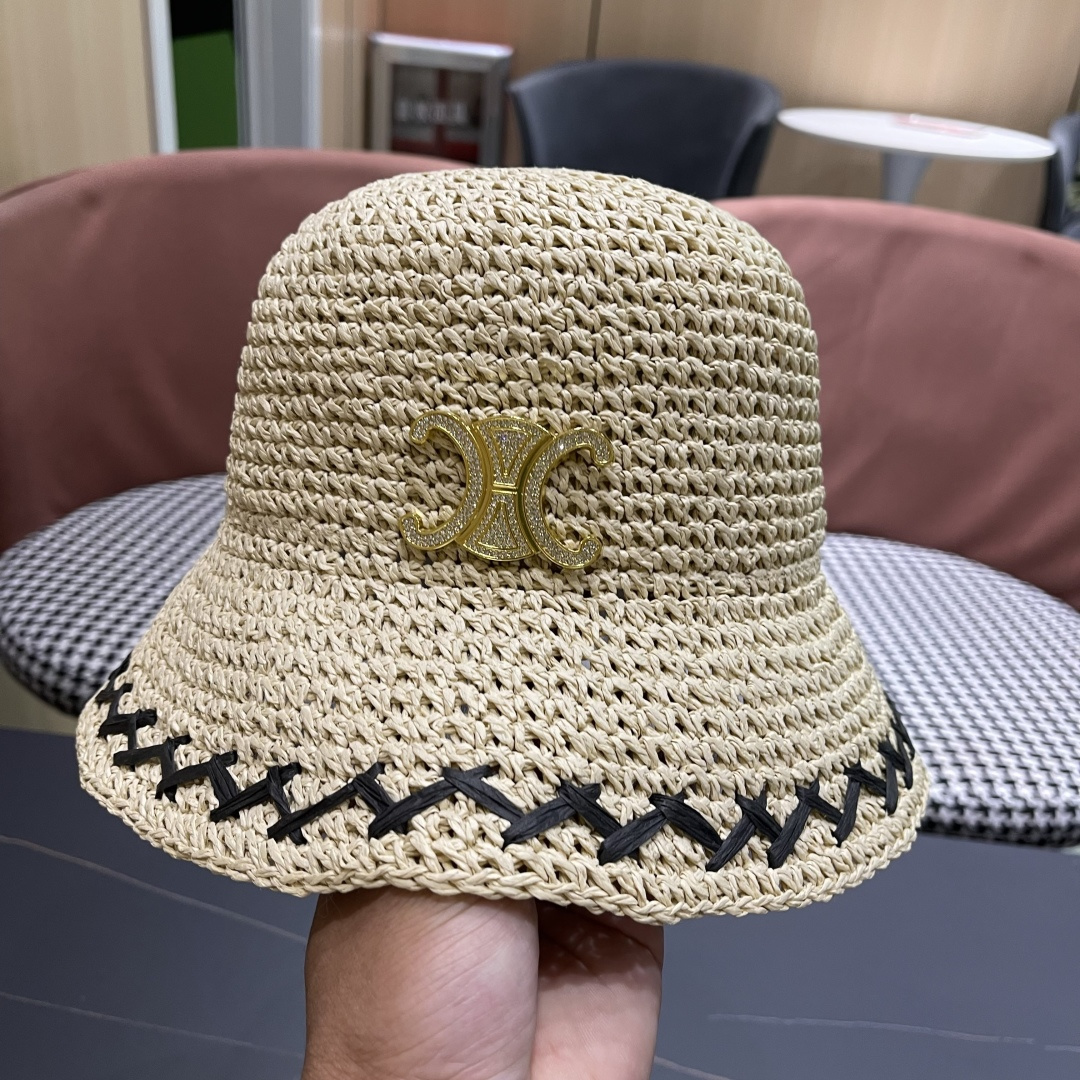  CELINE高版本凯旋门水钻字母2025新款拉菲草渔夫帽
盆帽防晒帽显脸小