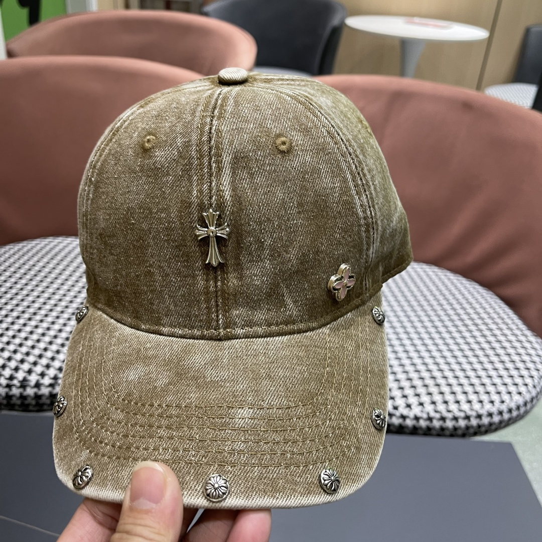 克罗心🆕春款牛仔面料棒球帽，个性时尚款
经典十字架标志，休闲带点酷酷的感觉，中性款
男女同款！多种色系，