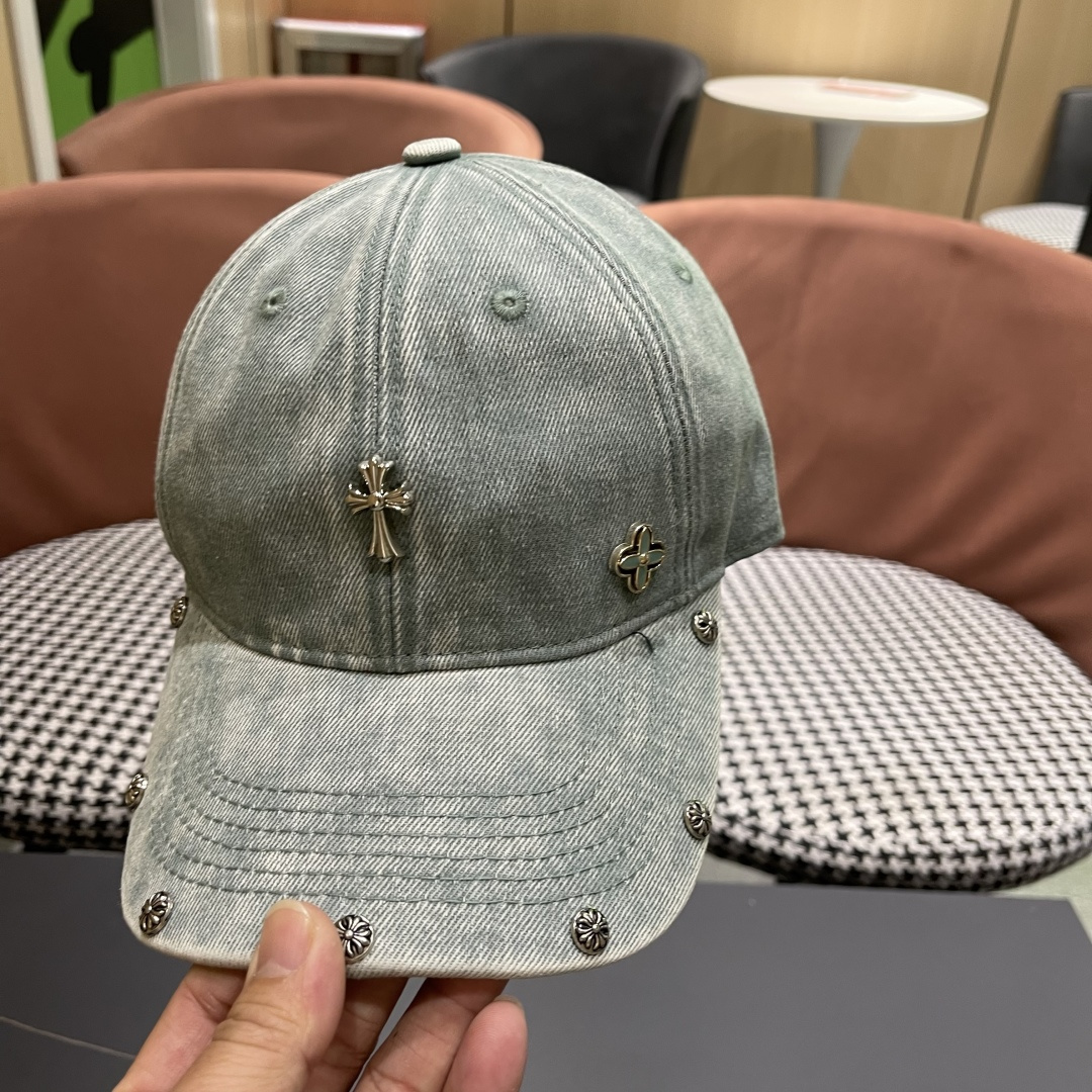 克罗心🆕春款牛仔面料棒球帽，个性时尚款
经典十字架标志，休闲带点酷酷的感觉，中性款
男女同款！多种色系，