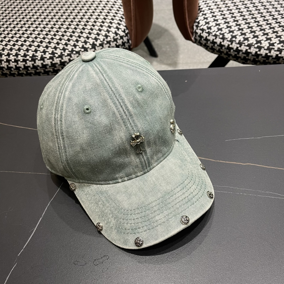 克罗心🆕春款牛仔面料棒球帽，个性时尚款
经典十字架标志，休闲带点酷酷的感觉，中性款
男女同款！多种色系，