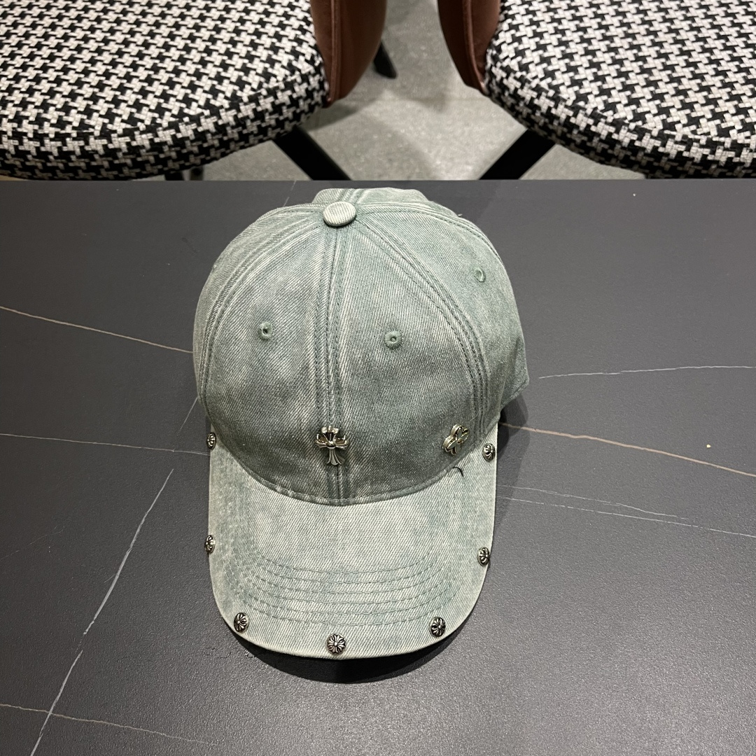 克罗心🆕春款牛仔面料棒球帽，个性时尚款
经典十字架标志，休闲带点酷酷的感觉，中性款
男女同款！多种色系，