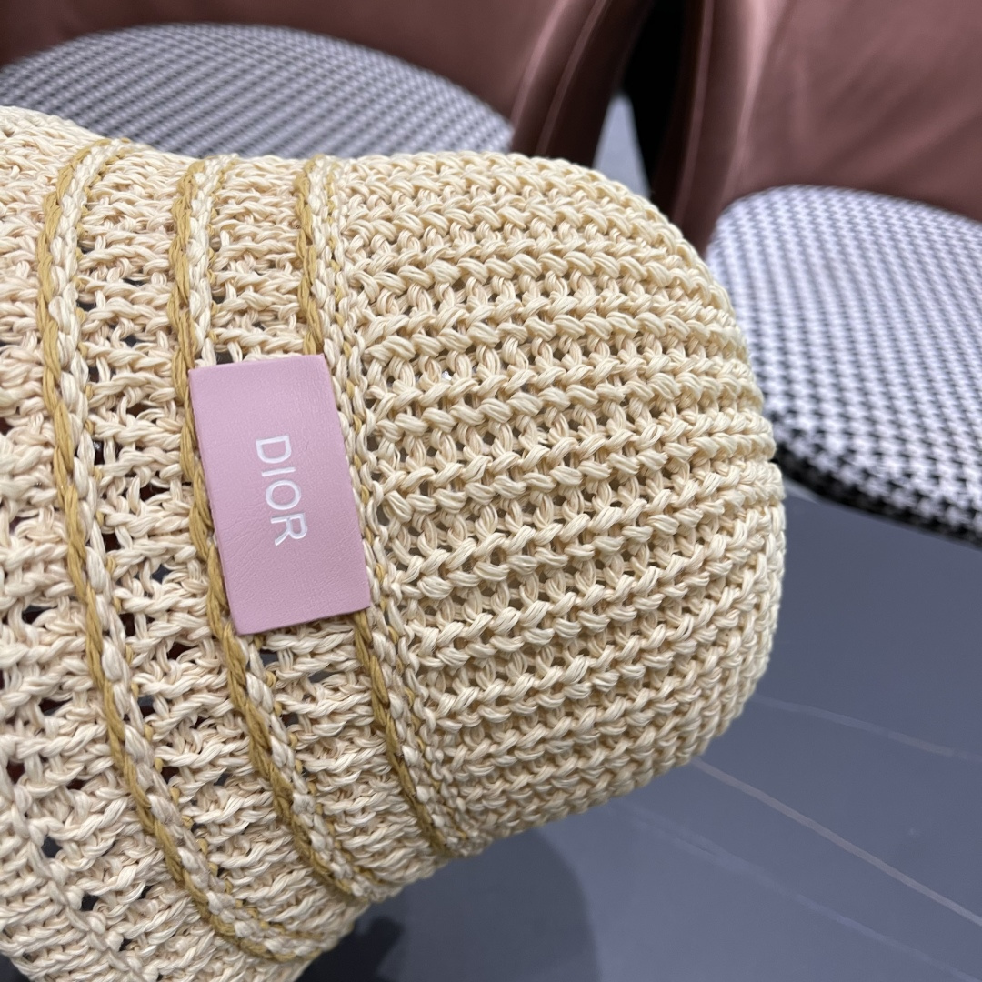  迪奥Dior 春夏季开叉蝴蝶结飘带品脸小桶帽子女编织透气百搭渔夫帽针织盆帽