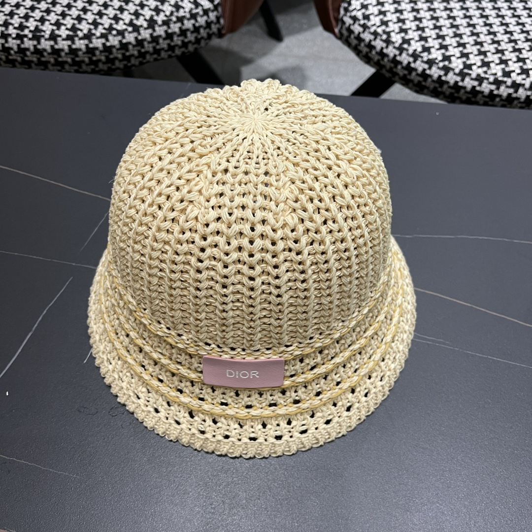  迪奥Dior 春夏季开叉蝴蝶结飘带品脸小桶帽子女编织透气百搭渔夫帽针织盆帽