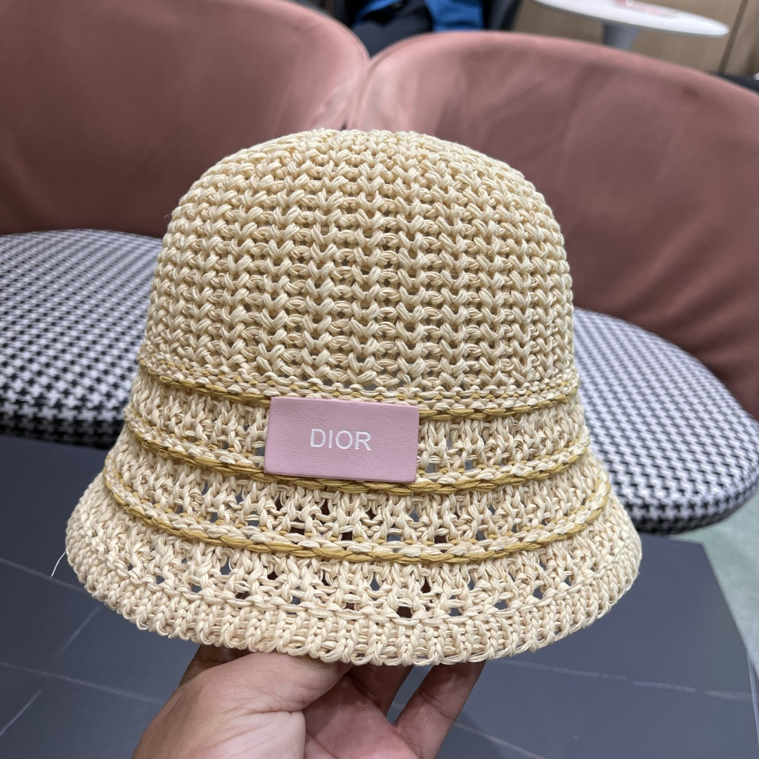  迪奥Dior 春夏季开叉蝴蝶结飘带品脸小桶帽子女编织透气百搭渔夫帽针织盆帽