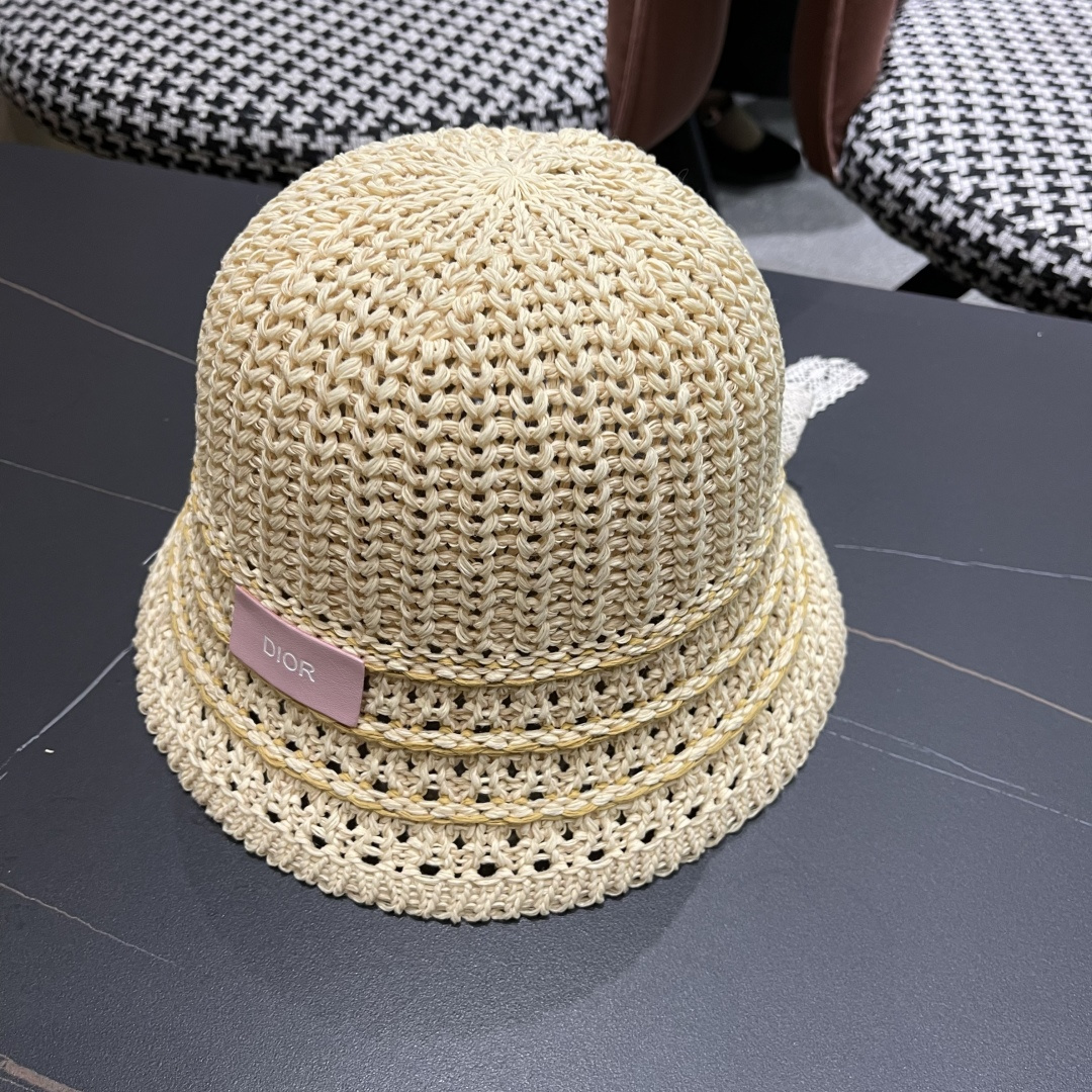  迪奥Dior 春夏季开叉蝴蝶结飘带品脸小桶帽子女编织透气百搭渔夫帽针织盆帽