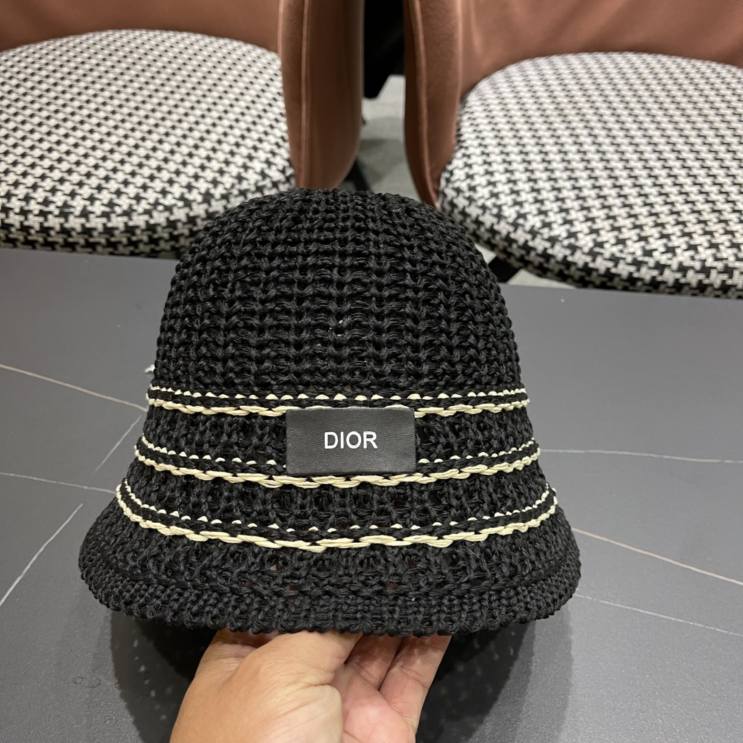  迪奥Dior 春夏季开叉蝴蝶结飘带品脸小桶帽子女编织透气百搭渔夫帽针织盆帽