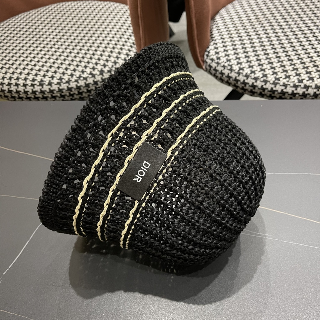  迪奥Dior 春夏季开叉蝴蝶结飘带品脸小桶帽子女编织透气百搭渔夫帽针织盆帽