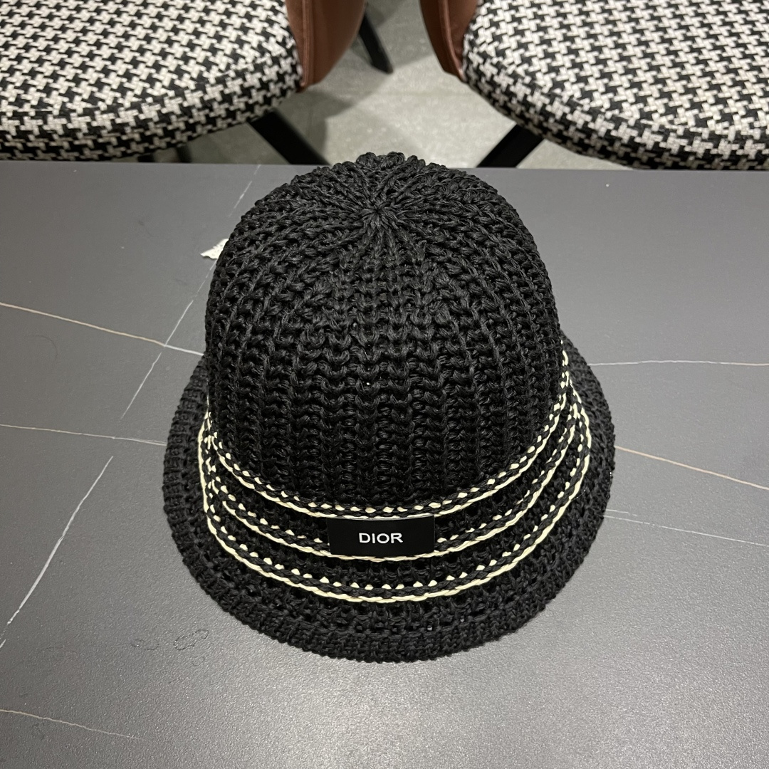  迪奥Dior 春夏季开叉蝴蝶结飘带品脸小桶帽子女编织透气百搭渔夫帽针织盆帽