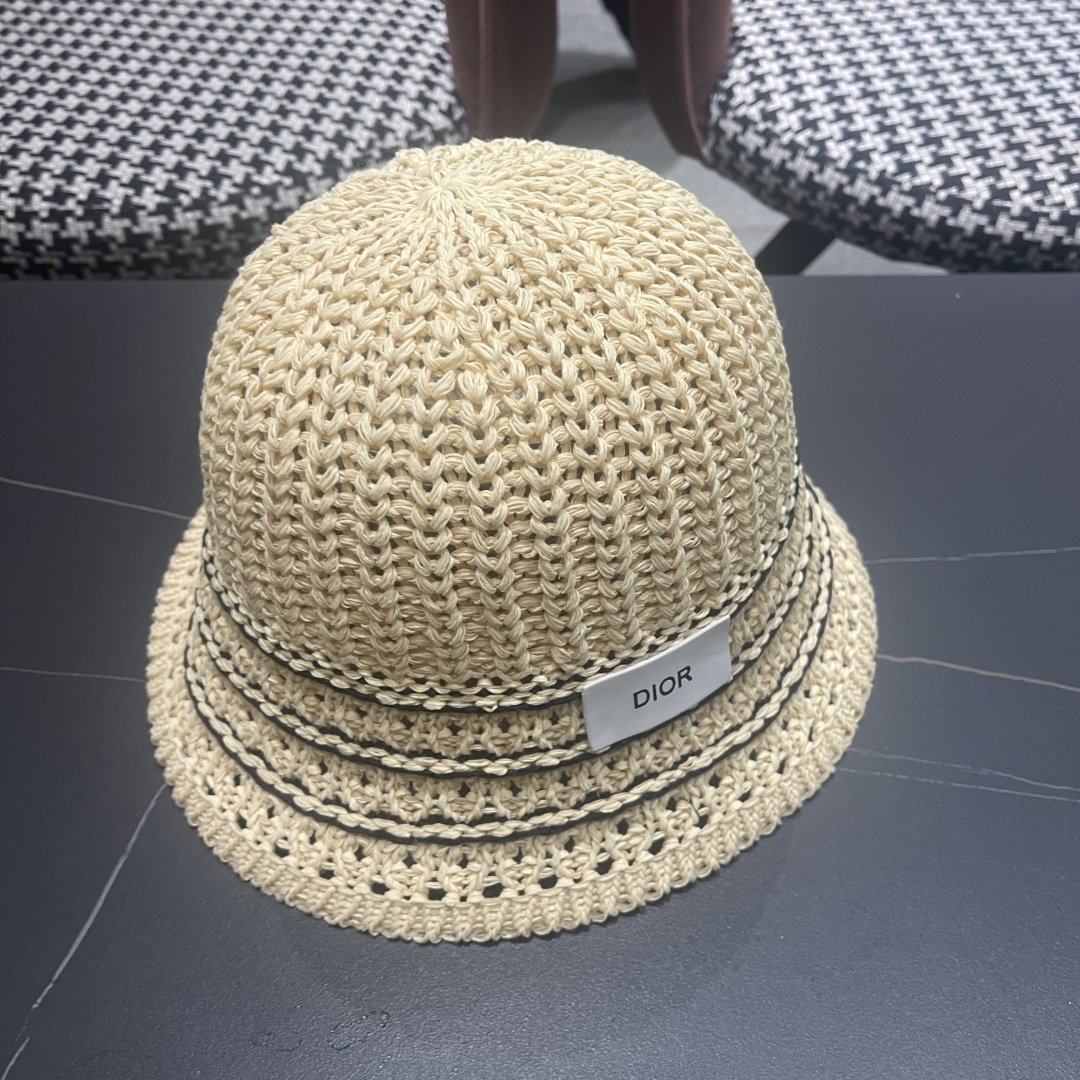  迪奥Dior 春夏季开叉蝴蝶结飘带品脸小桶帽子女编织透气百搭渔夫帽针织盆帽