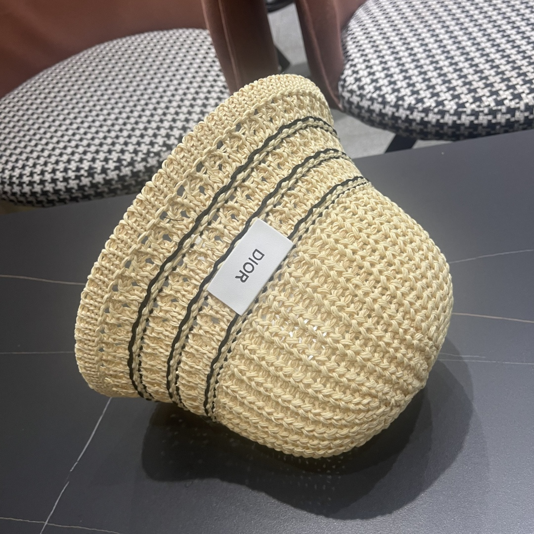  迪奥Dior 春夏季开叉蝴蝶结飘带品脸小桶帽子女编织透气百搭渔夫帽针织盆帽