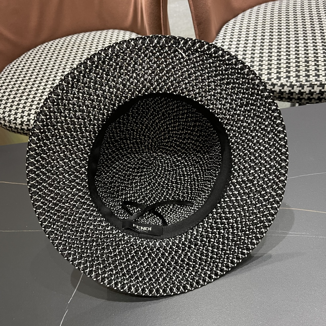  芬迪fendl 2025新款草帽休闲沙滩度假太阳草帽出街旅游必备