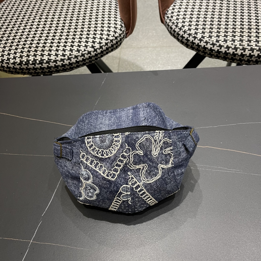  香奈儿2025新款韩版牛仔前进帽贝雷帽女春秋时尚百搭薄款
画家帽八角蓓蕾帽子