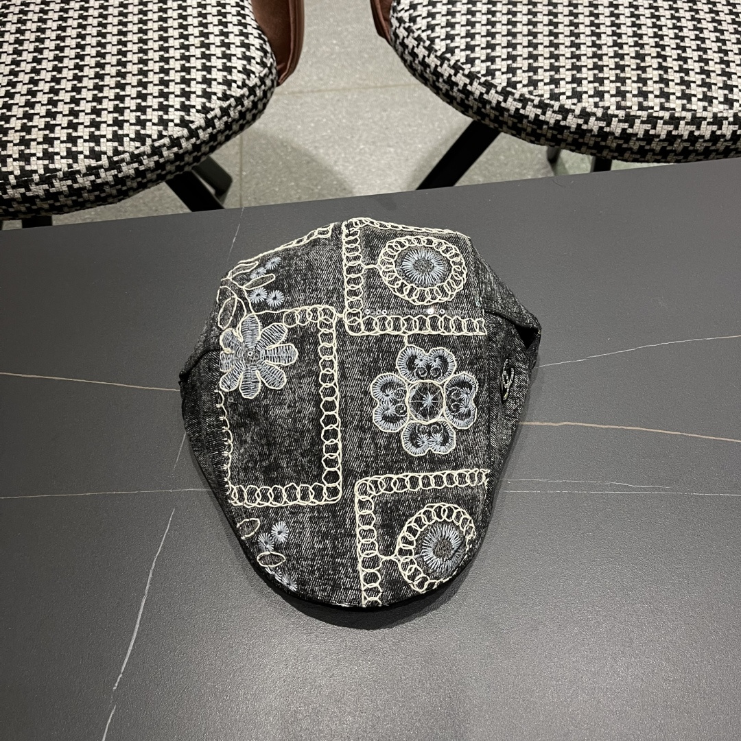  香奈儿2025新款韩版牛仔前进帽贝雷帽女春秋时尚百搭薄款
画家帽八角蓓蕾帽子