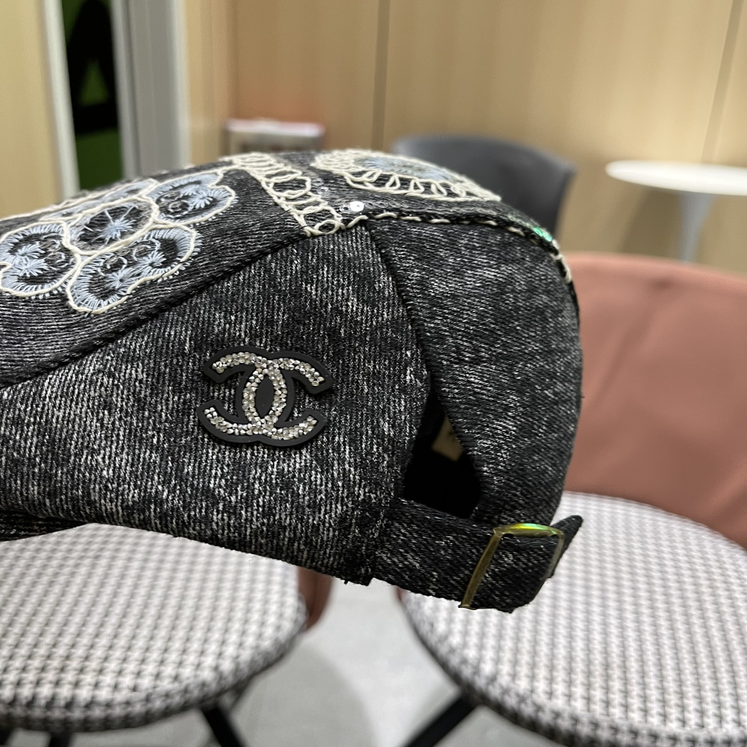  香奈儿2025新款韩版牛仔前进帽贝雷帽女春秋时尚百搭薄款
画家帽八角蓓蕾帽子