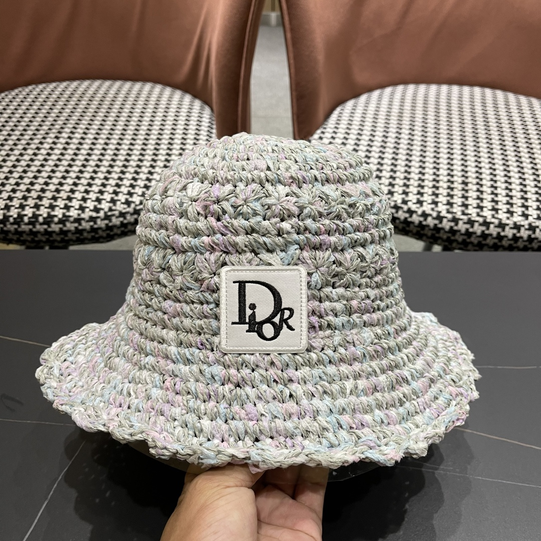  迪奥 2025新款小清新彩色草编渔夫帽子女夏季海边沙滩度假遮阳防晒帽
