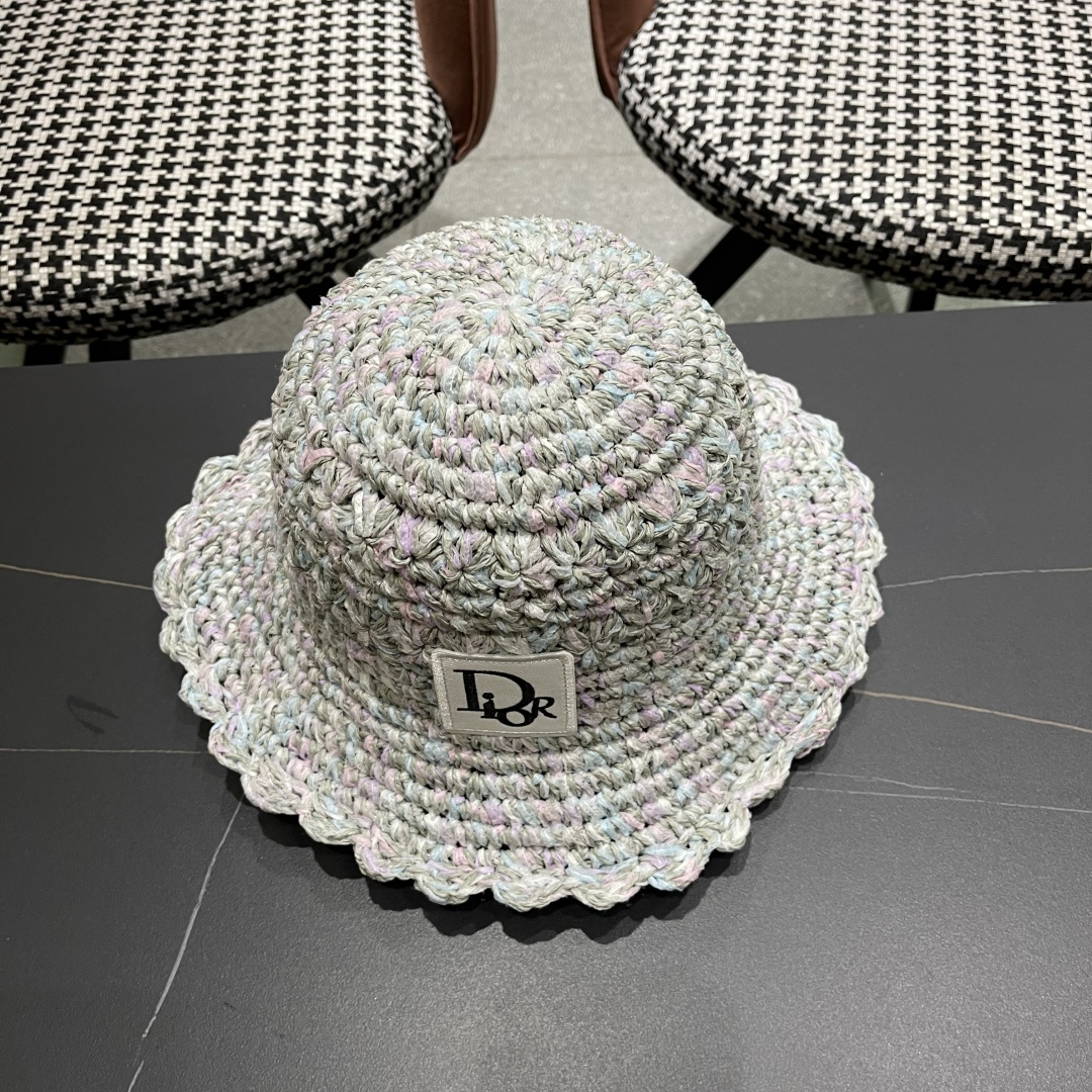  迪奥 2025新款小清新彩色草编渔夫帽子女夏季海边沙滩度假遮阳防晒帽