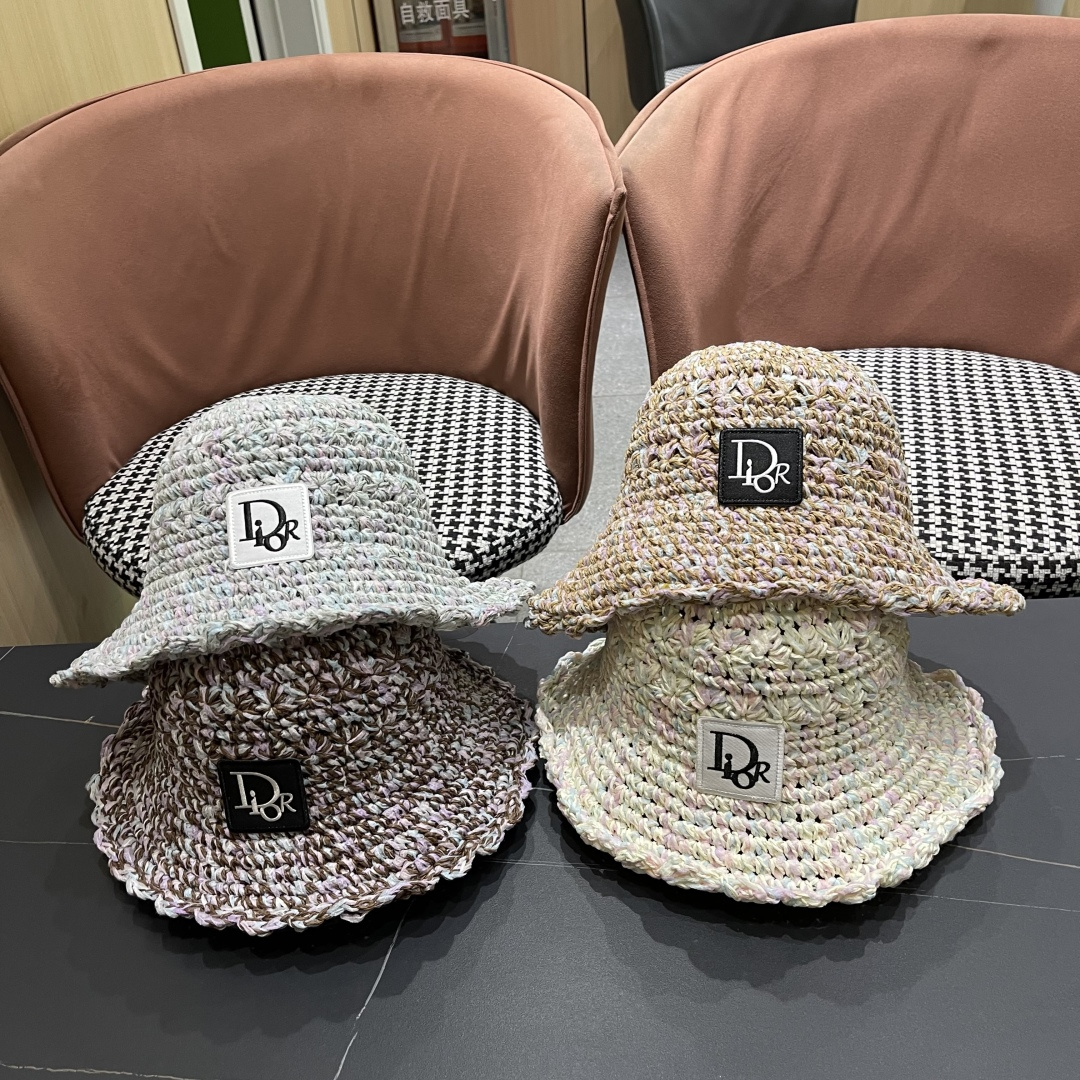  迪奥 2025新款小清新彩色草编渔夫帽子女夏季海边沙滩度假遮阳防晒帽