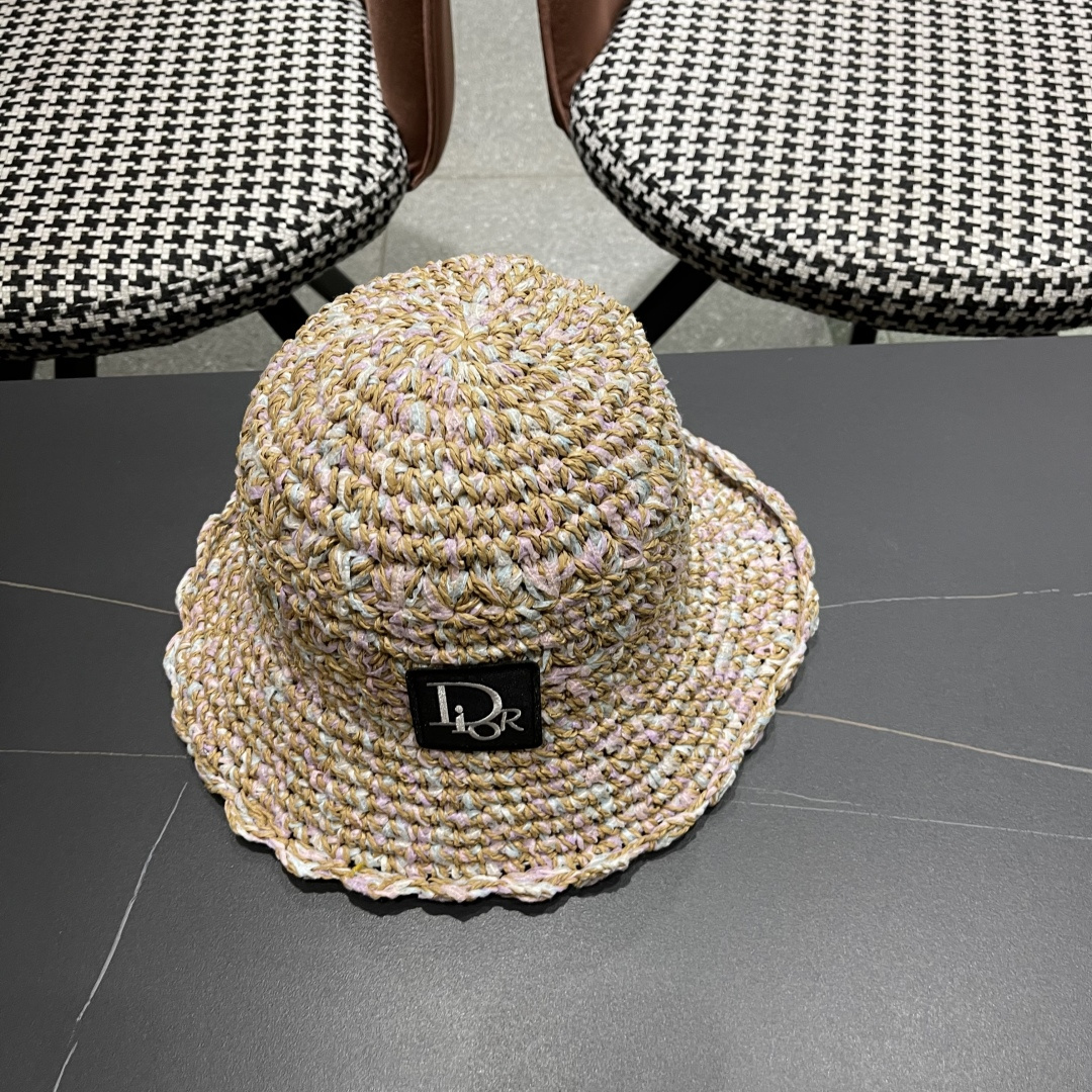  迪奥 2025新款小清新彩色草编渔夫帽子女夏季海边沙滩度假遮阳防晒帽