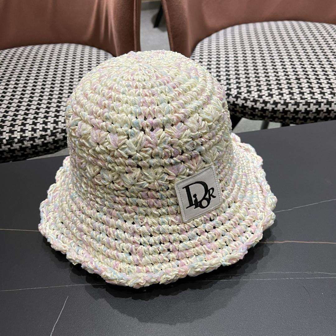  迪奥 2025新款小清新彩色草编渔夫帽子女夏季海边沙滩度假遮阳防晒帽