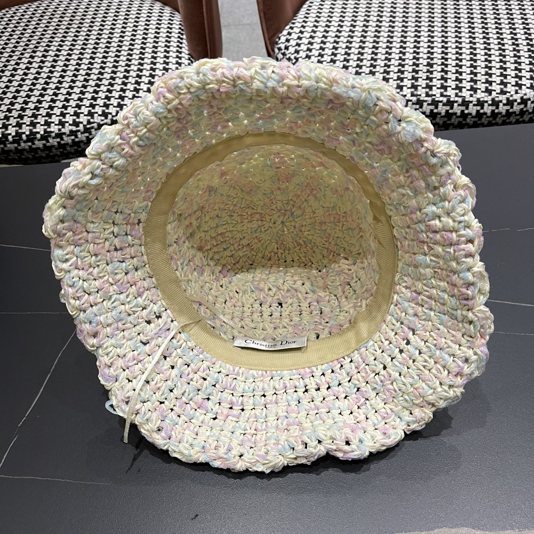  迪奥 2025新款小清新彩色草编渔夫帽子女夏季海边沙滩度假遮阳防晒帽