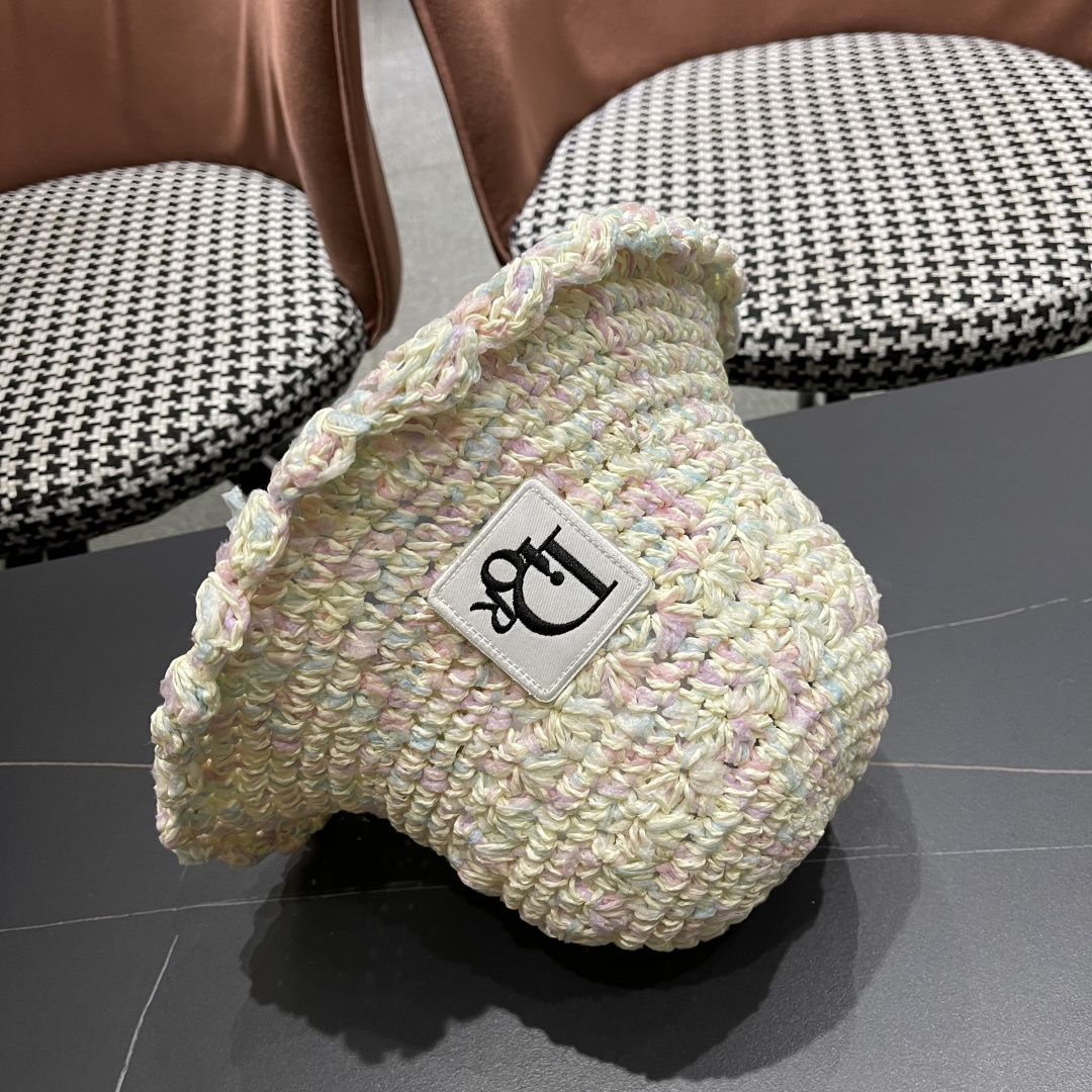  迪奥 2025新款小清新彩色草编渔夫帽子女夏季海边沙滩度假遮阳防晒帽