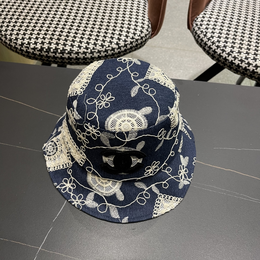  香奈儿2025潮流渔夫帽女春夏季新款绣花小沿显瘦韩版
酷炫青年街头男女帽子