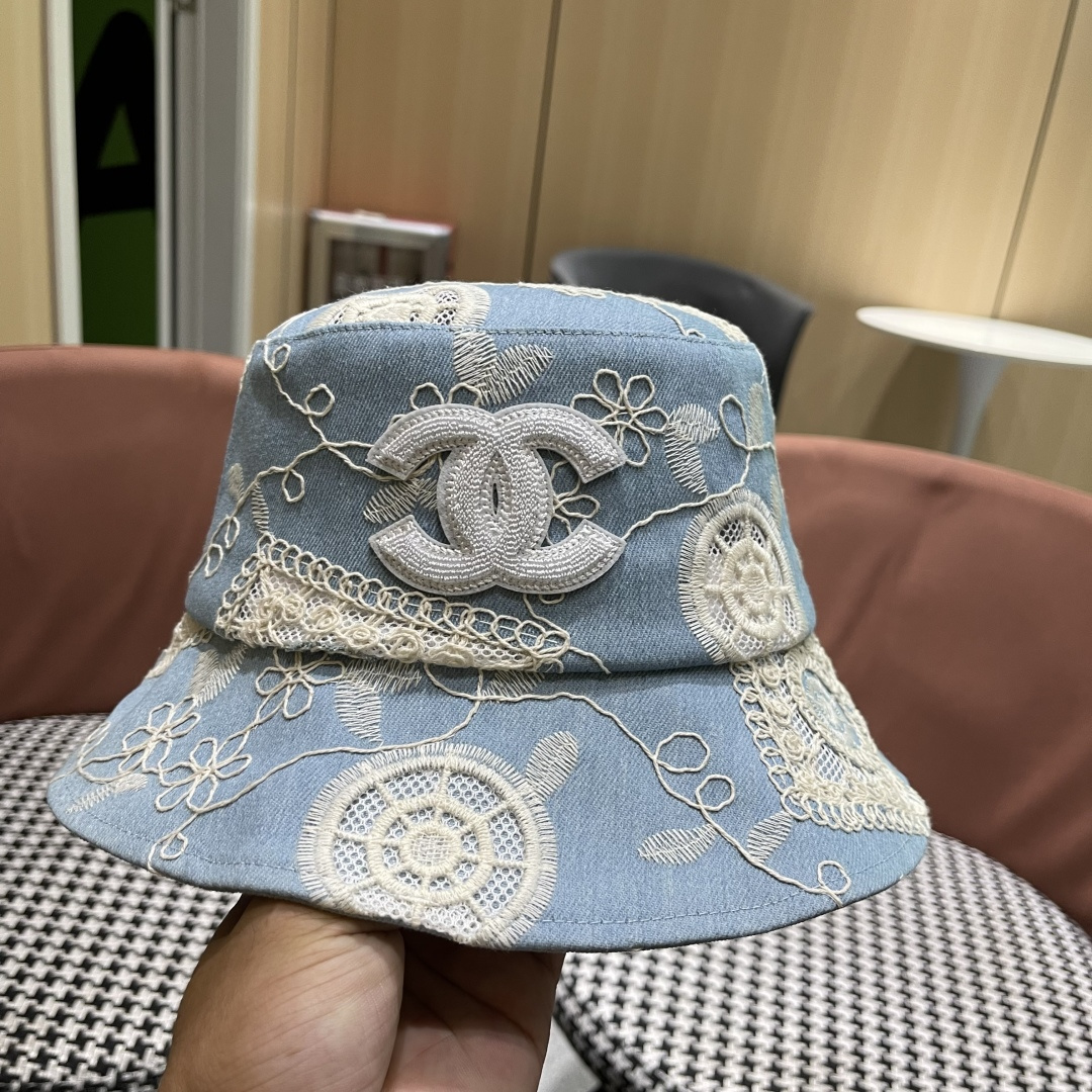  香奈儿2025潮流渔夫帽女春夏季新款绣花小沿显瘦韩版
酷炫青年街头男女帽子