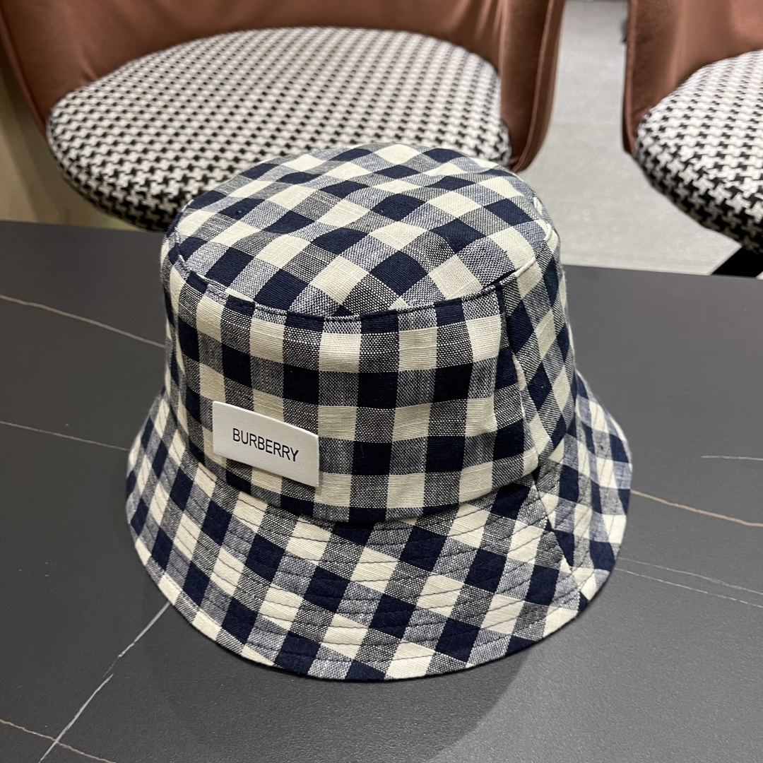 巴宝莉2025春夏新款渔夫帽女复古格子日系百搭遮阳盆帽春
夏帽子女遮阳帽