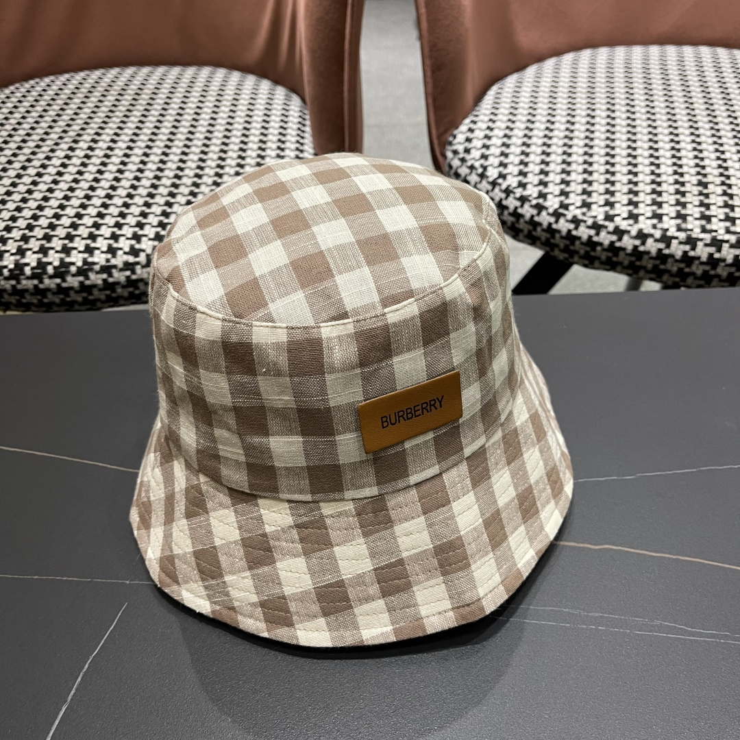  巴宝莉2025春夏新款渔夫帽女复古格子日系百搭遮阳盆帽春
夏帽子女遮阳帽