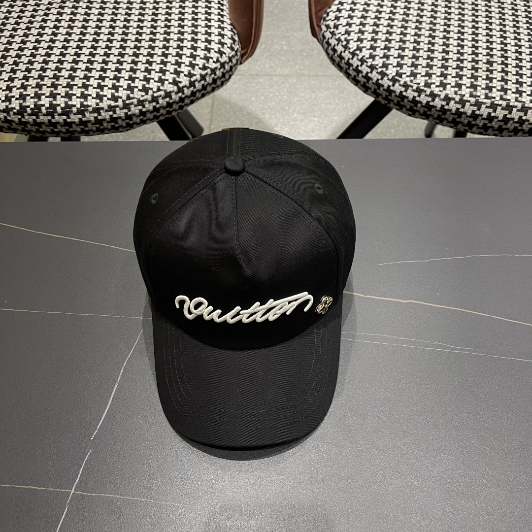  路易威登棒球帽LouisVuitton🧢  LV棒球帽，简约大气，男女通用