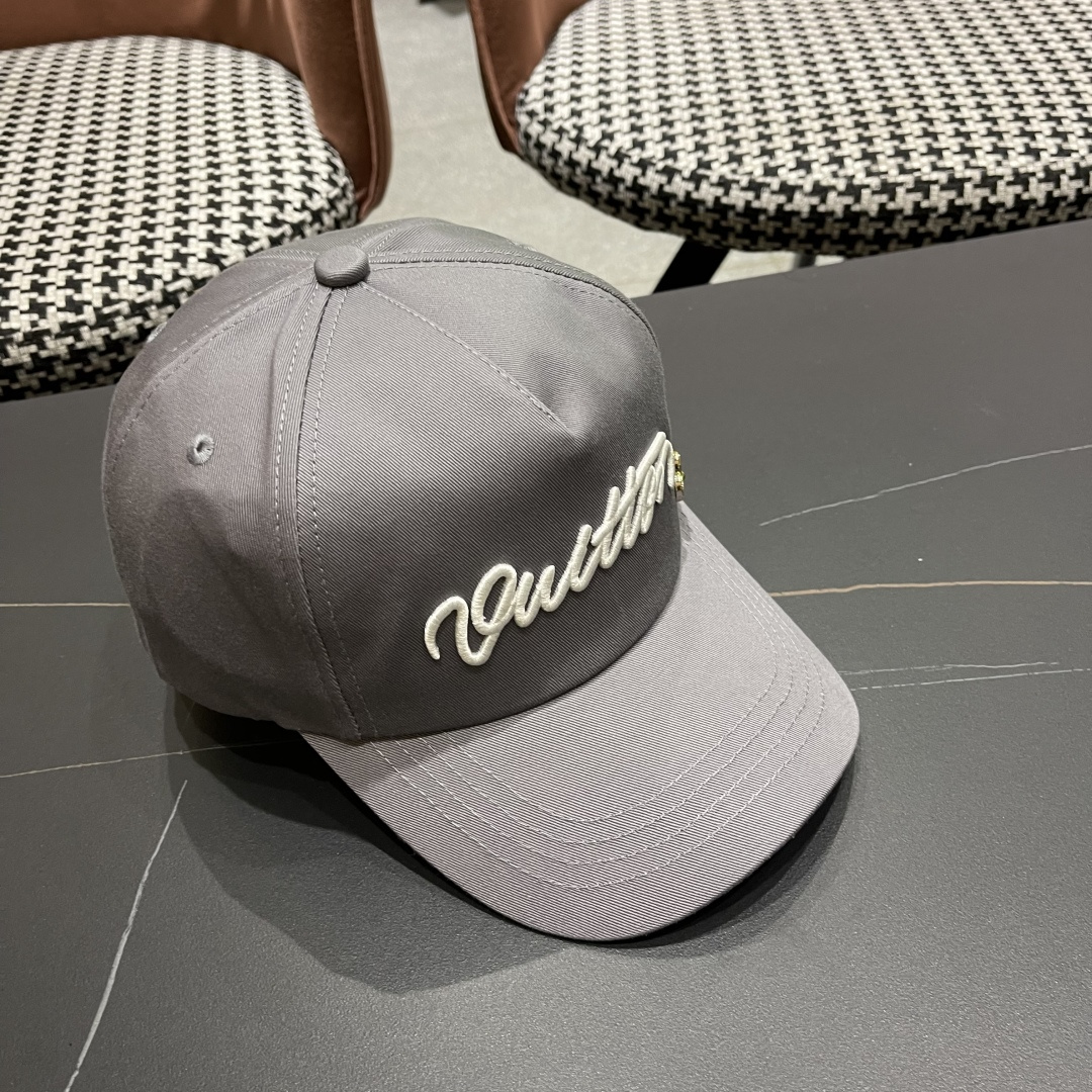  路易威登棒球帽LouisVuitton🧢  LV棒球帽，简约大气，男女通用