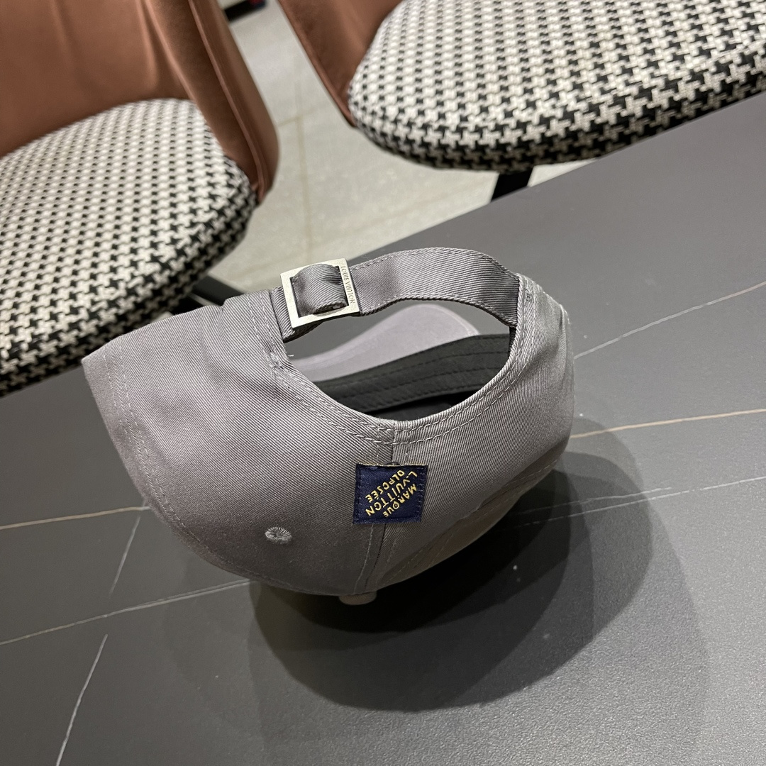 路易威登棒球帽LouisVuitton🧢  LV棒球帽，简约大气，男女通用