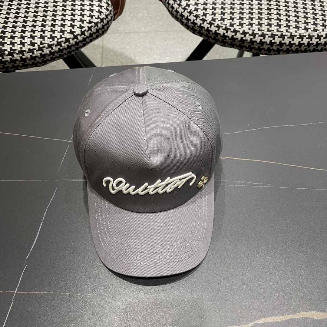 路易威登棒球帽LouisVuitton🧢  LV棒球帽，简约大气，男女通用