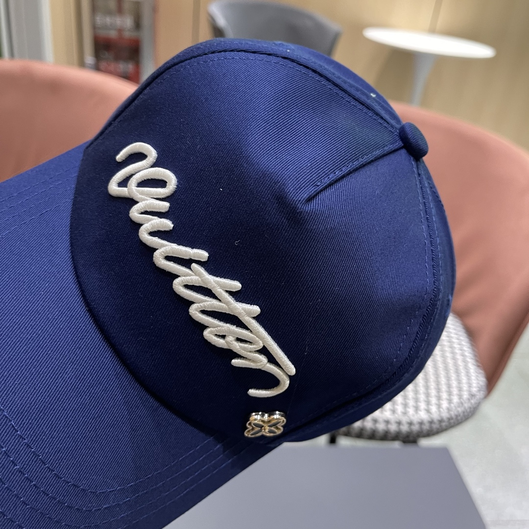  路易威登棒球帽LouisVuitton🧢  LV棒球帽，简约大气，男女通用